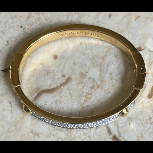 MICHAEL KORS Gold Tone Pavel Encrusted Crystal Hinge Bangle - Picture 4 of 5